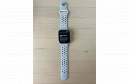 Eladó Apple Watch 4 - 94% akku - nagyon megkímélt - ajándék óraszíjakkal