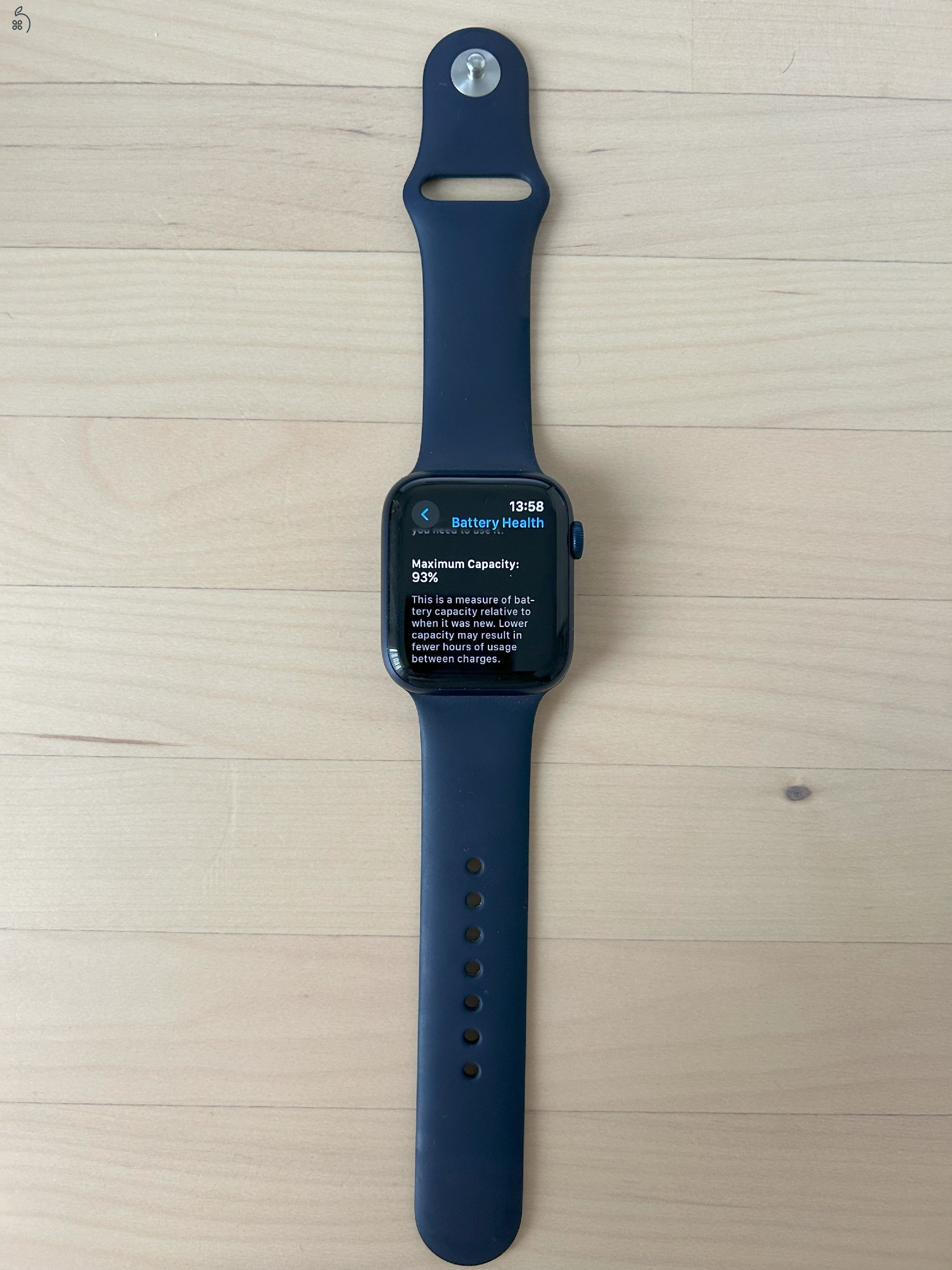 Eladó Apple Watch 6 Blue - 93% akku - nagyon megkímélt - ajándék óraszíjakkal