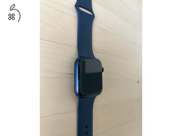 Eladó Apple Watch 6 Blue - 93% akku - nagyon megkímélt - ajándék óraszíjakkal
