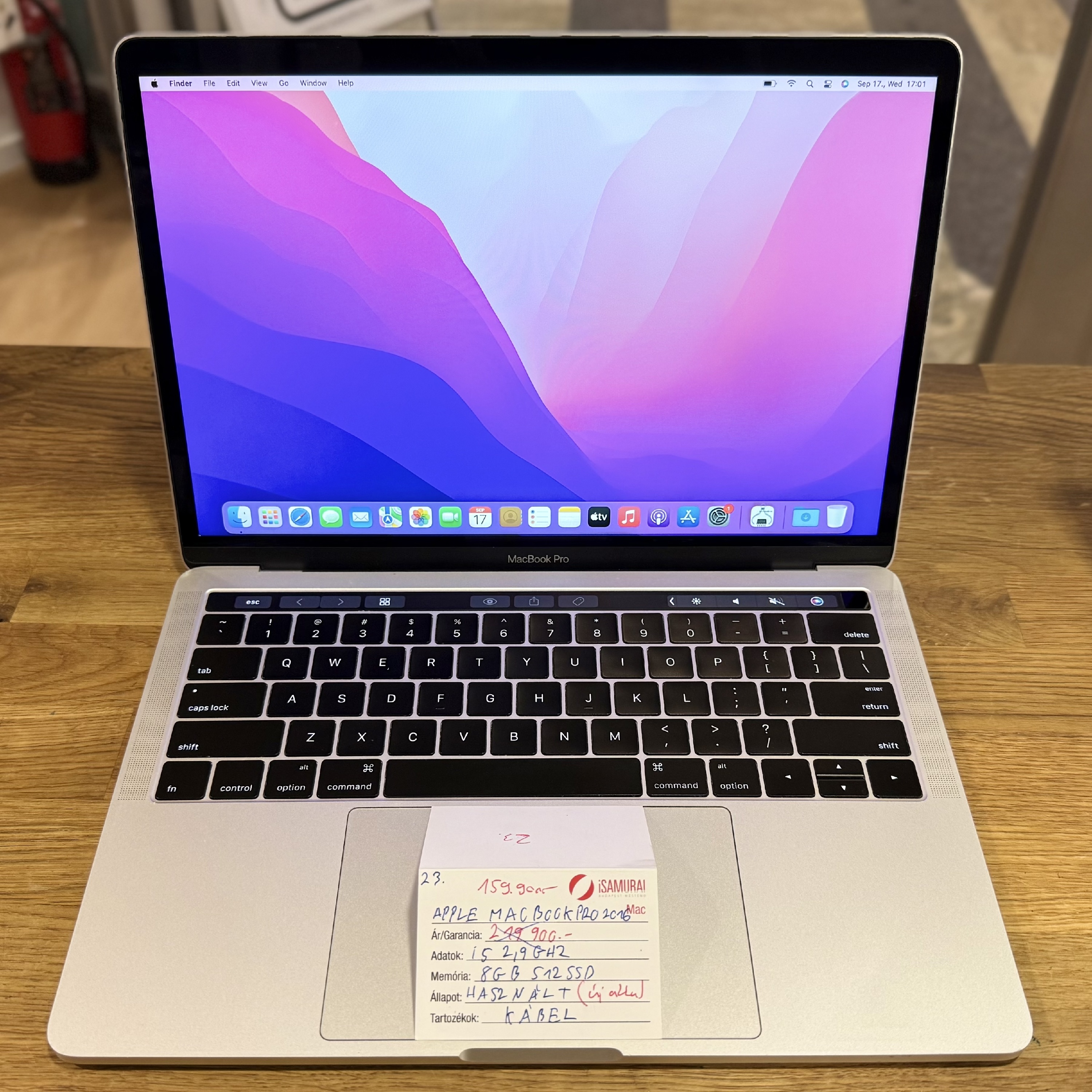 23.Apple MacBook Pro  - 2016 - i5 - 8 GB RAM - 512 GB SSD