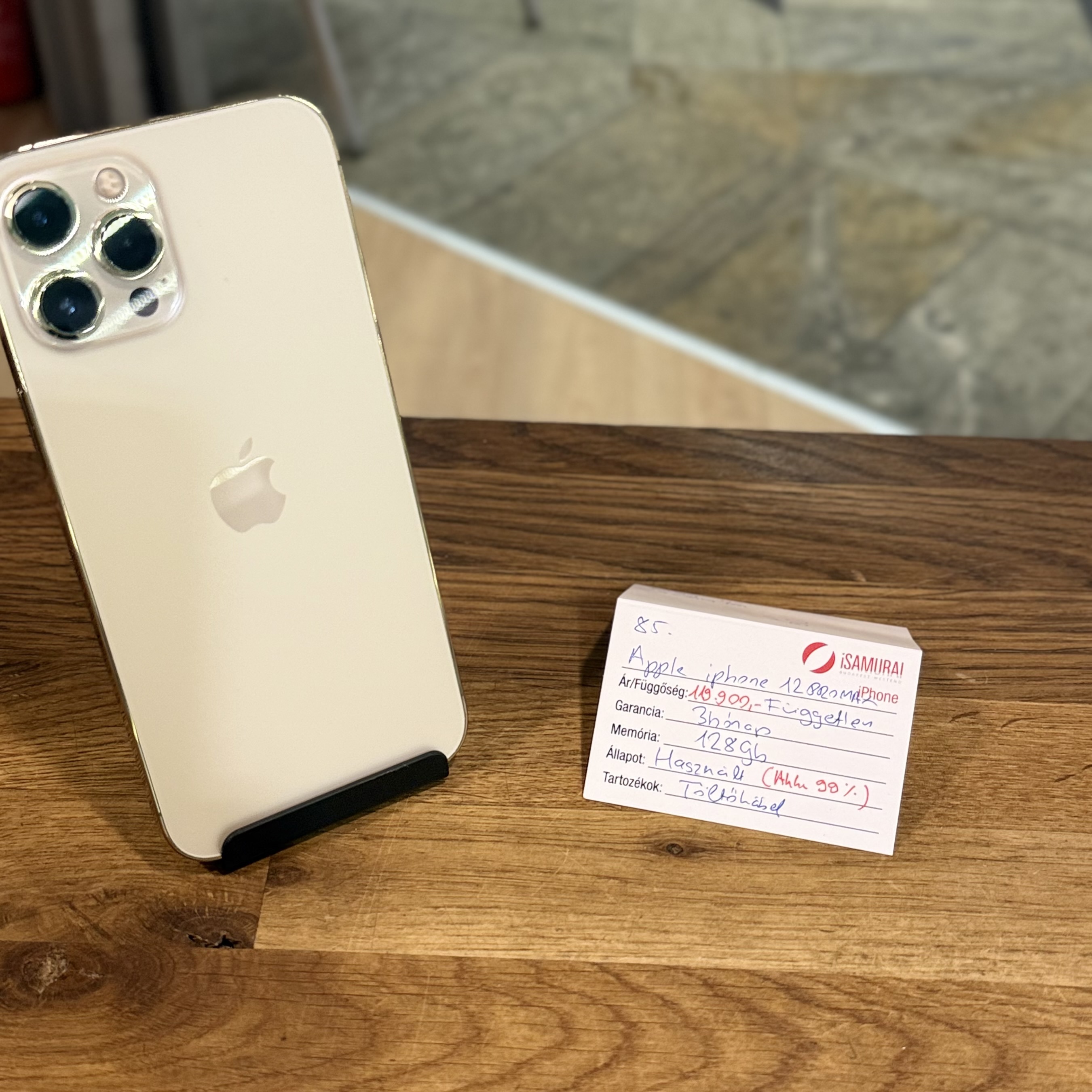 Apple iPhone 12 Pro Max - 128 GB - Arany - Akku 99 % ( 85. )