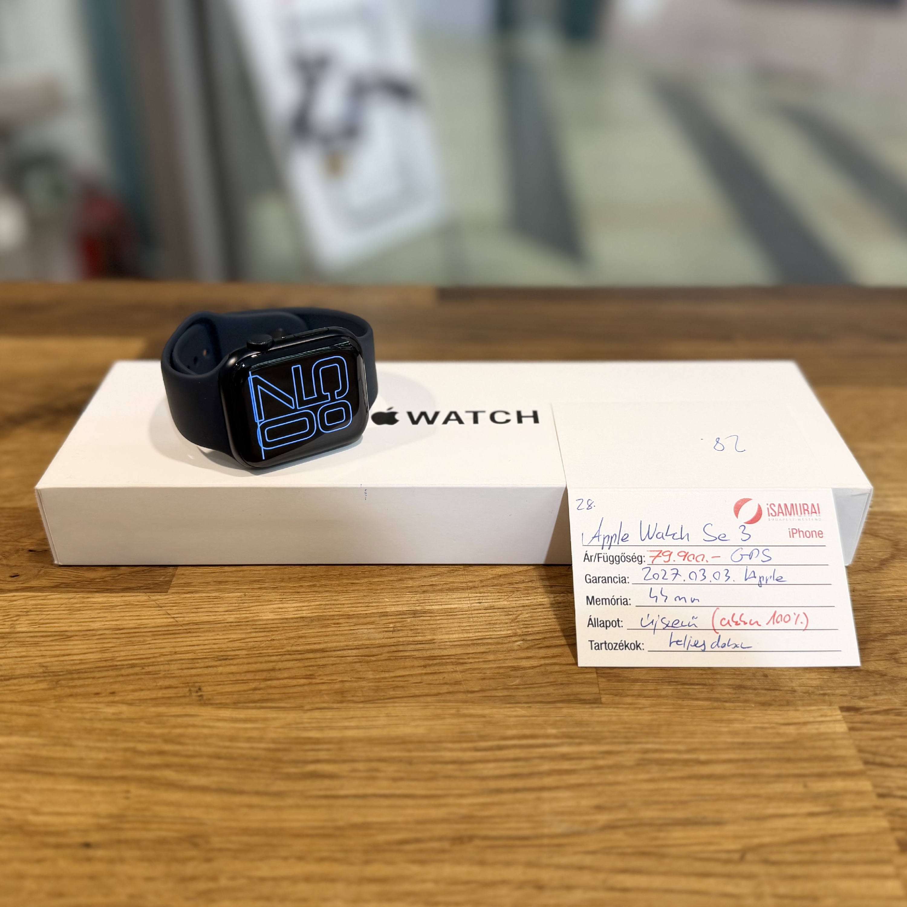 Apple Watch SE 3. gen - 44 mm - Fekete - GPS - 100% akku - 2027.03.03. Apple 28.