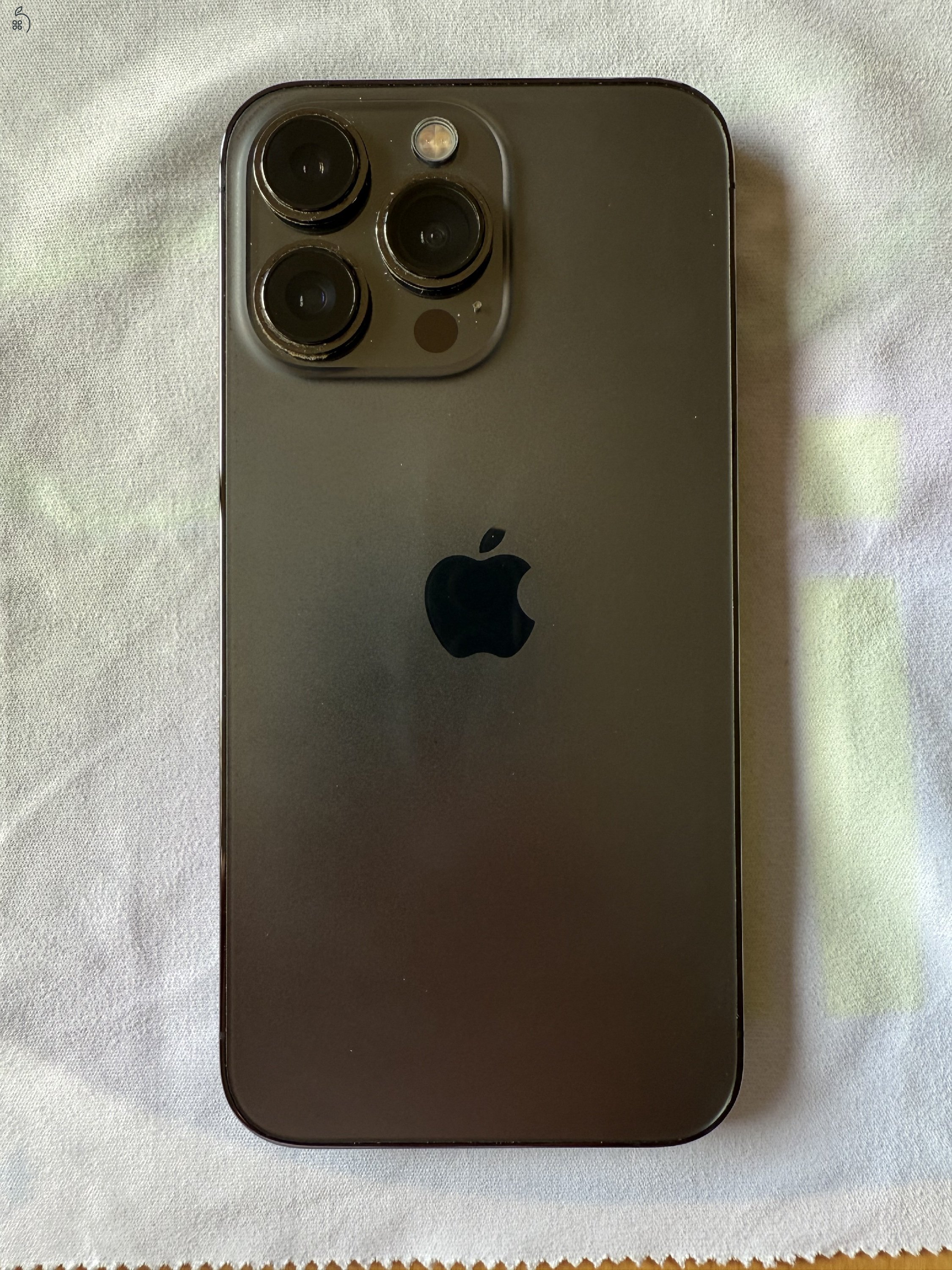 Apple iPhone 13 Pro 256 GB, újszerű makulátlan állapotban, grafit színben, kártyafüggetlen, akku 83%