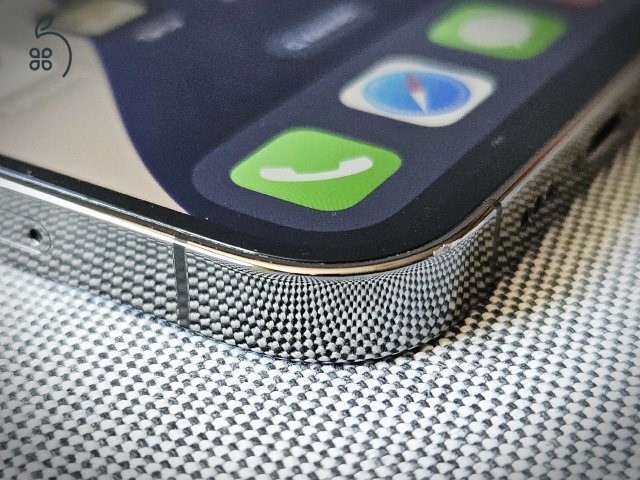 iPhone 12 Pro 256GB Graphite kártyafüggetlen telefon