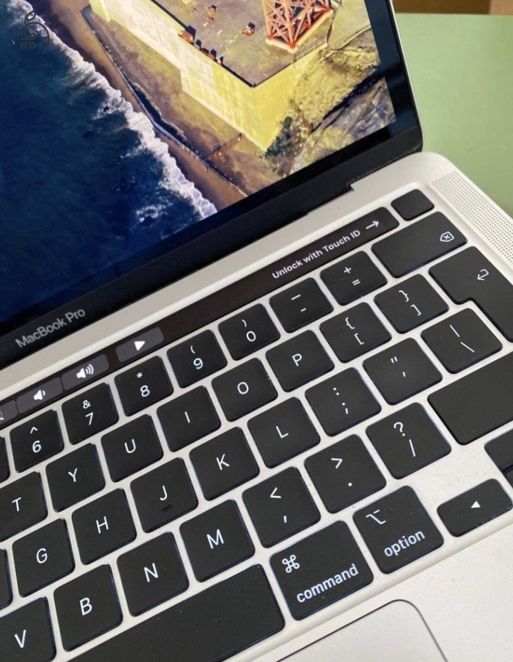 Macbook Pro 13-inch, M2, 2022
