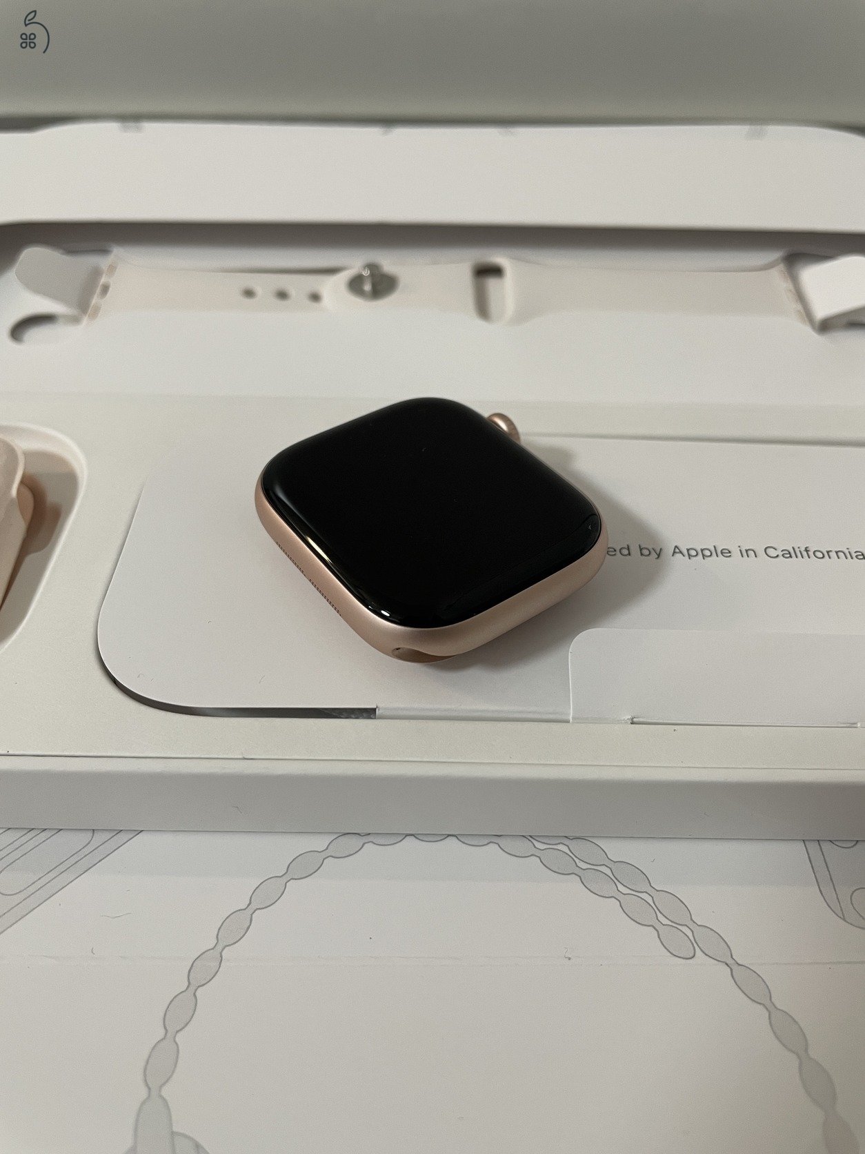 Új - Apple Watch Series 10 LTE 42mm Alu Rose Gold Case Light Blush Sport Band S/M