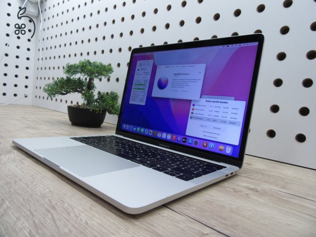  Apple Retina Macbook Pro 13 Touchbar - 2016 - Használt, újszerű 
