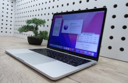  Apple Retina Macbook Pro 13 Touchbar - 2016 - Használt, újszerű 