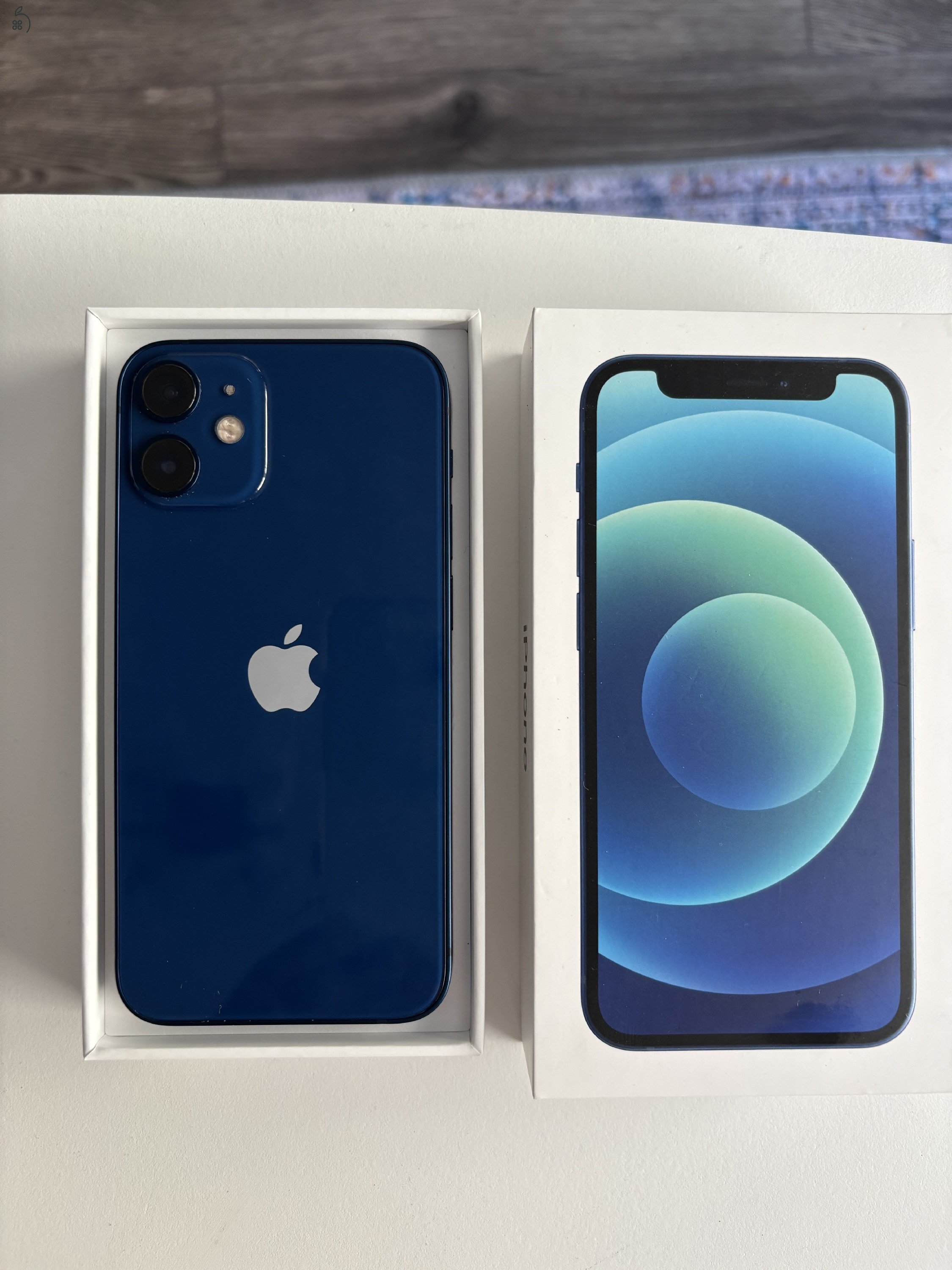 Apple Iphine mini 12