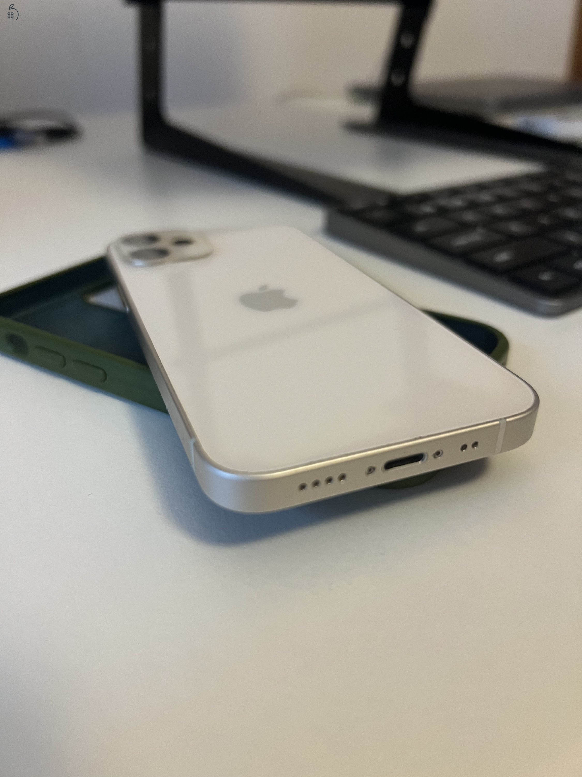 Hibátlan iPhone 12 mini 64GB white