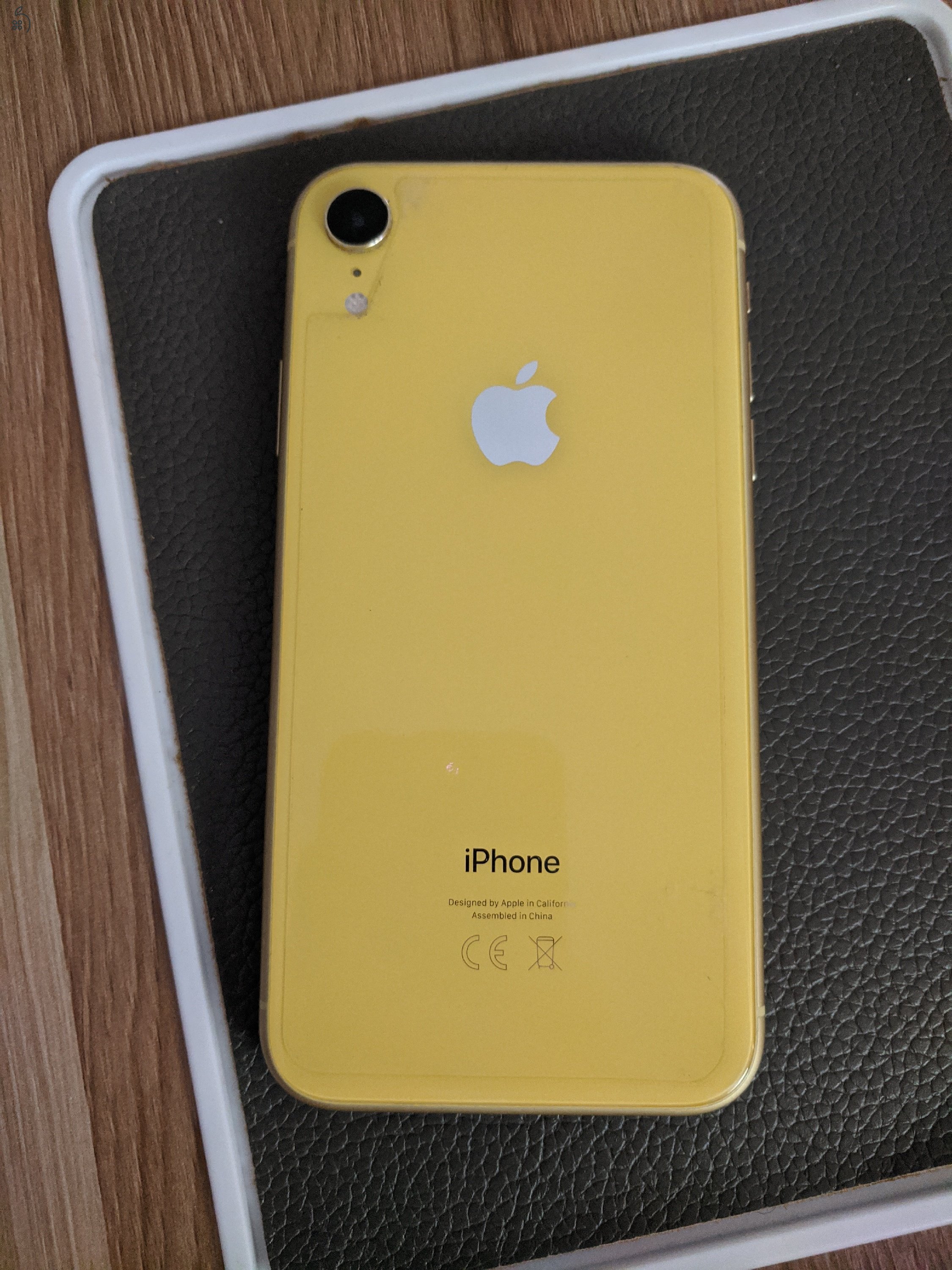 iPhone XR 64GB kártyafüggetlen
