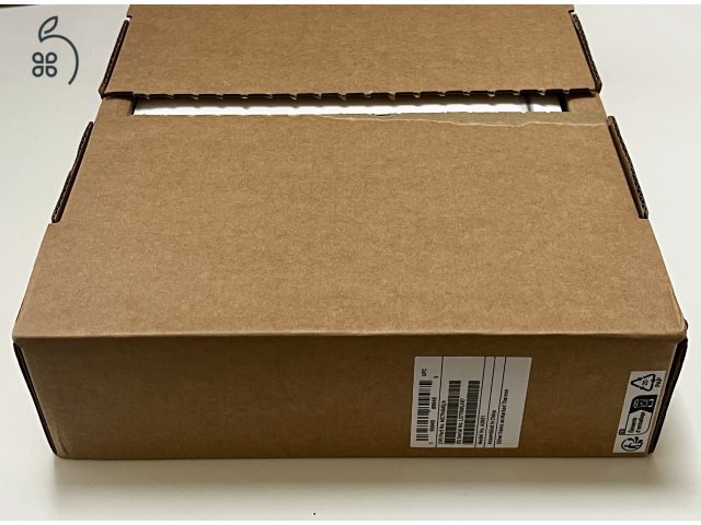 ÚJSZERŰ Apple MacBook Air 13