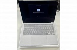 ÚJSZERŰ Apple MacBook Air 13