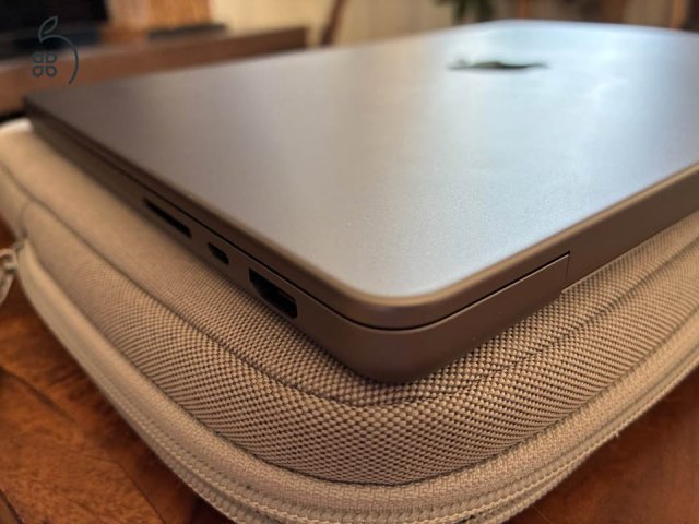 MacBook Pro 14