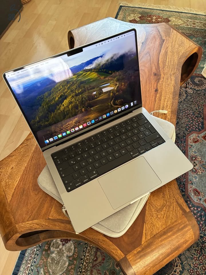 MacBook Pro 14