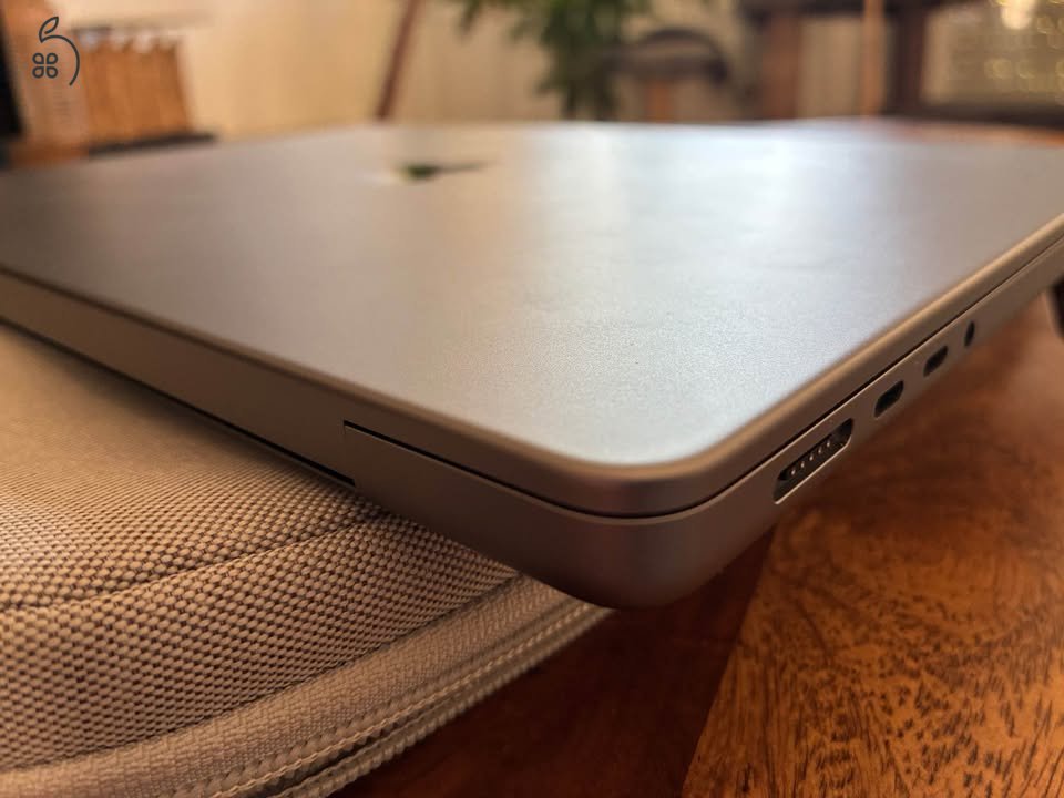 MacBook Pro 14