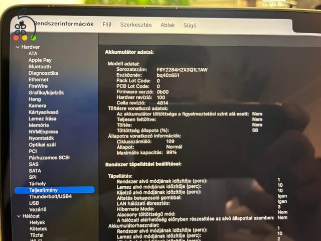 MacBook Pro 14