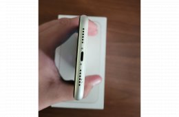 Iphpne 11 256gb fehér szép állapot + extrák