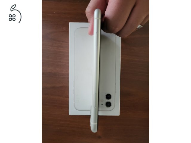 Iphpne 11 256gb fehér szép állapot + extrák