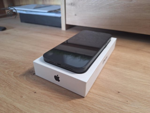 Eladó iPhone 14 Plus 256GB  Mobilfox magsafe tokkal és tartozékkal