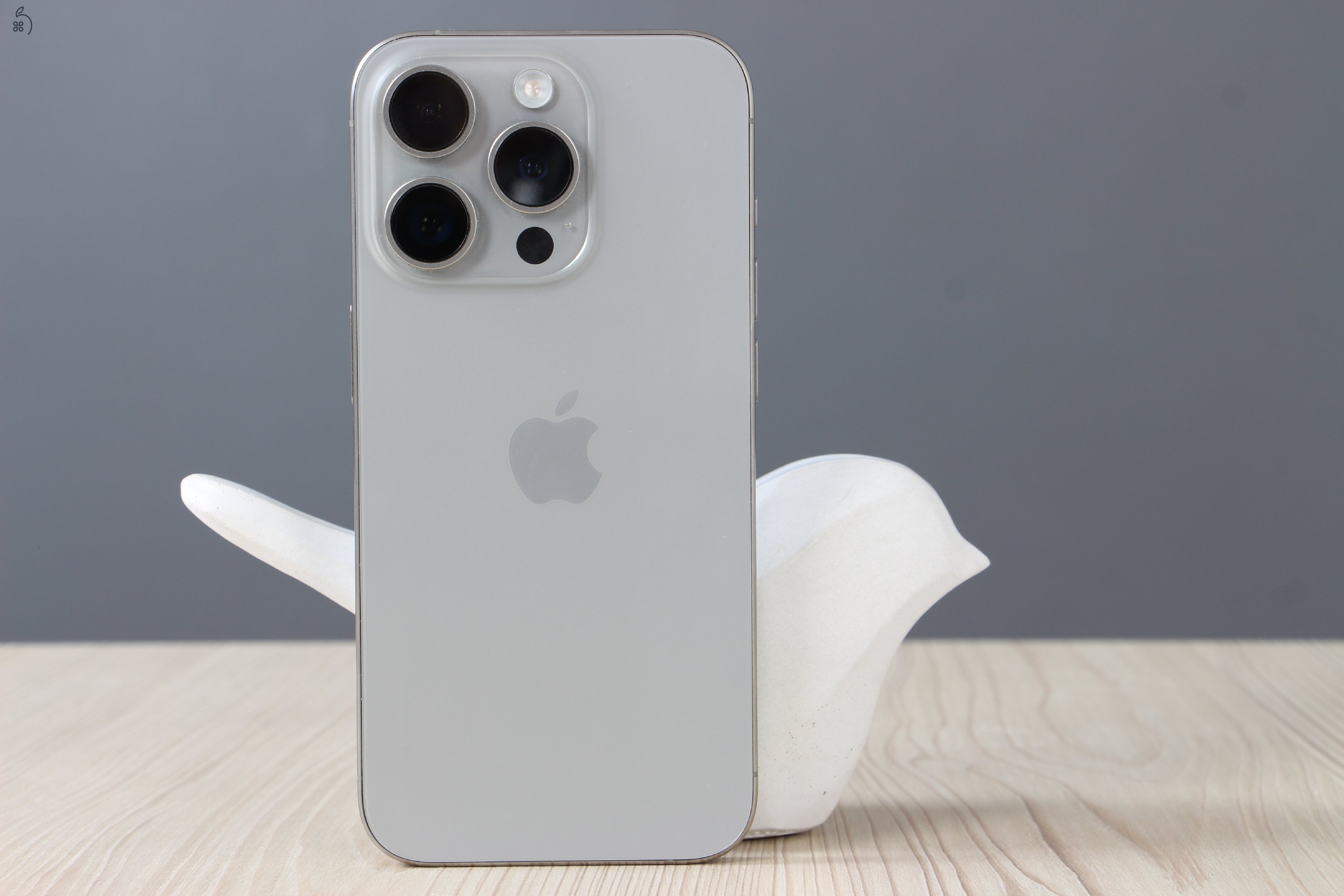 Apple iPhone 15 Pro 128GB Natural Titanium C+ US-6966