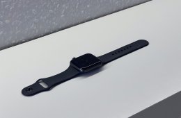 Apple Watch S5 Space Gray CEL 40MM 2 ÉV Garanciával Számlával
