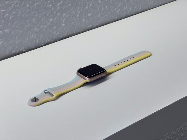 Apple Watch S5 Gold CEL 40MM 2 ÉV Garanciával Számlával