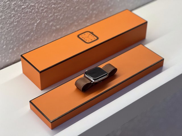Hibátlan Apple Watch S4 Hermes SS CEL 44MM 2 ÉV Garanciával Számlával Aksi 100%