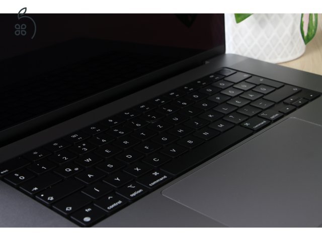 Apple MacBook Pro 16