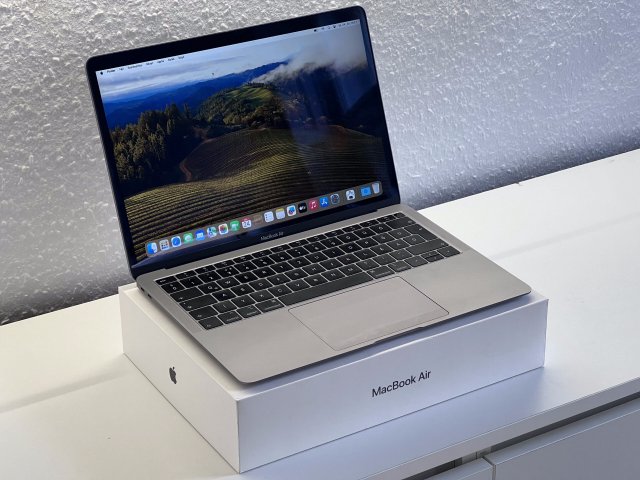 Hibátlan MacBook Air 2018 13 128GB 2 ÉV Garanciával Számlával