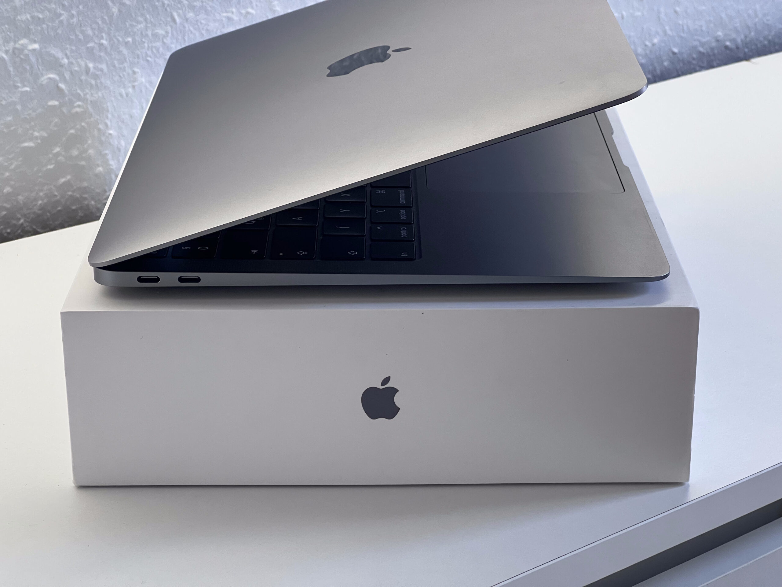 Hibátlan MacBook Air 2018 13 128GB 2 ÉV Garanciával Számlával