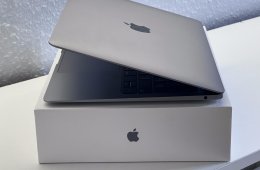 Hibátlan MacBook Air 2018 13 128GB 2 ÉV Garanciával Számlával