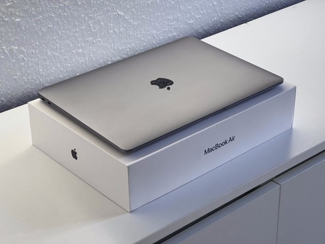 MacBook Air 2020 13 M1 256GB 2 ÉV Garanciával Számlával