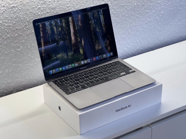 MacBook Air 2020 13 M1 256GB 2 ÉV Garanciával Számlával