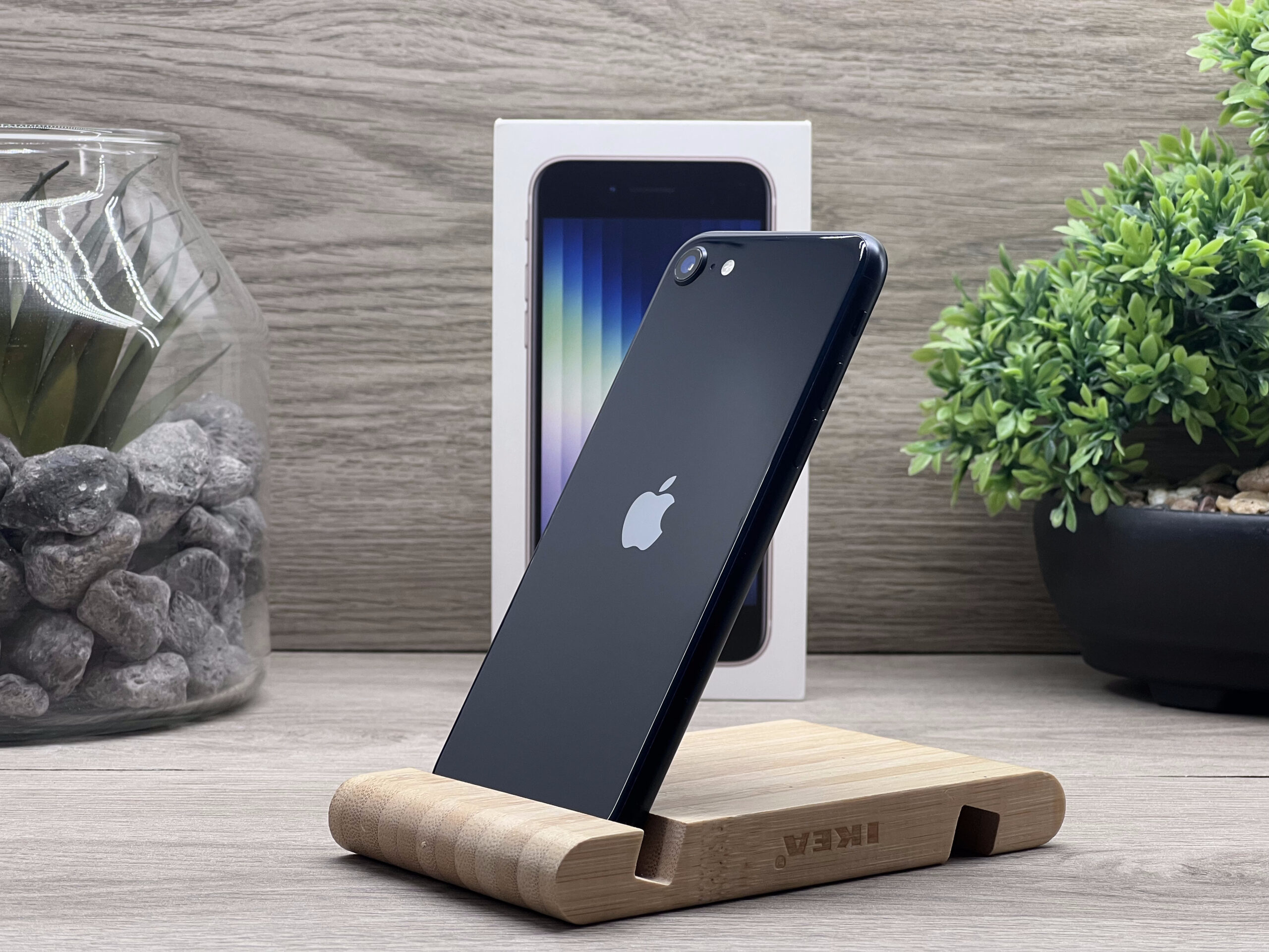 Hibátlan iPhone SE2022 Midnight 64GB 2 ÉV Garanciával Számlával