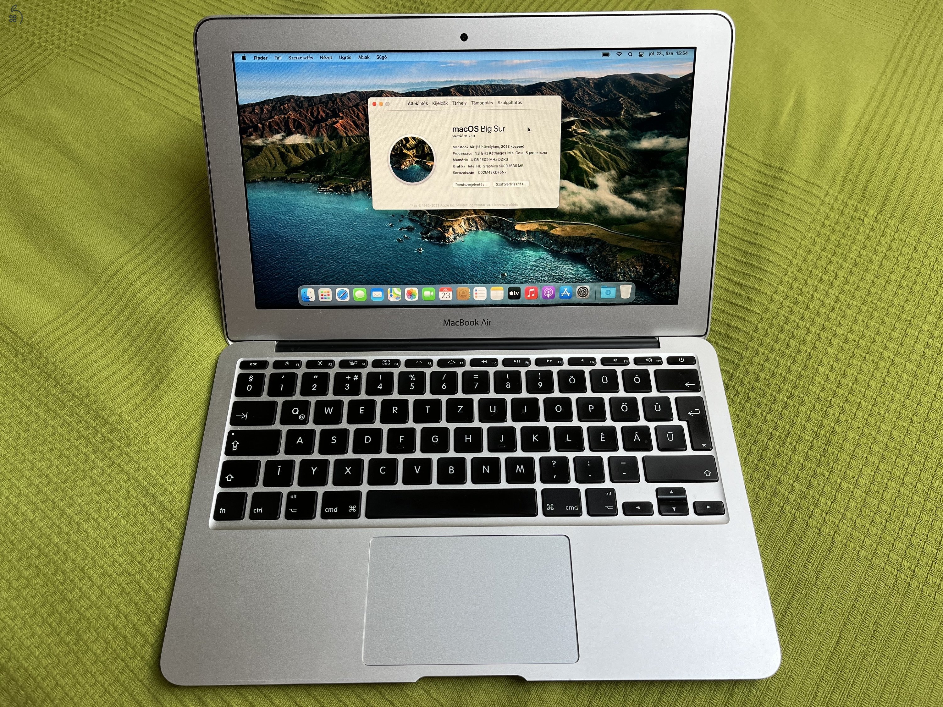 MacBook Air 11 (2013 mid) 1.3  121 GB 4GB