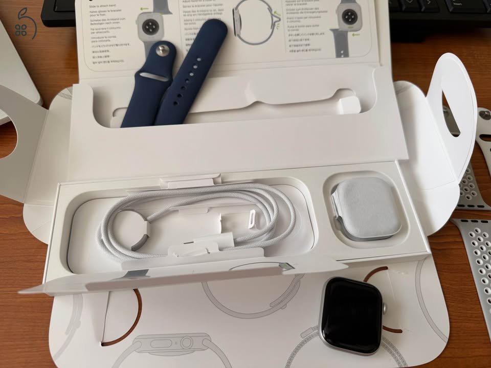 Apple Watch Series 10, 42mm, Gps+Cellular (esim) verzió, 2027.03. hóig gyári garancia