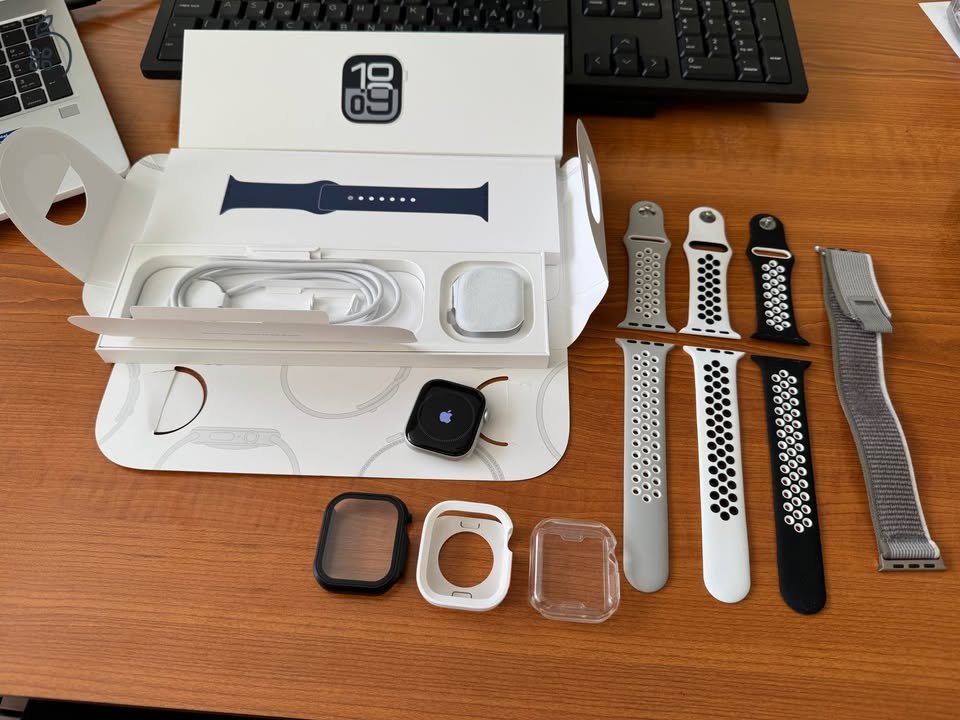 Apple Watch Series 10, 42mm, Gps+Cellular (esim) verzió, 2027.03. hóig gyári garancia
