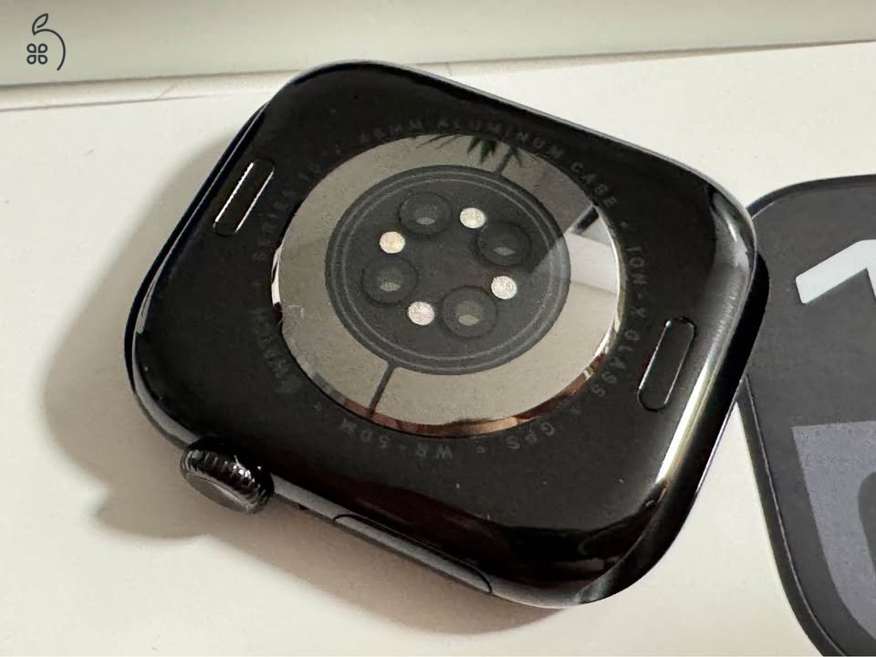 Apple Watch Series 10, 46mm, JetBlack aluminium, 2 év istyle garancia