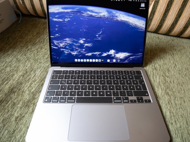 Apple MacBook Air 13” M2