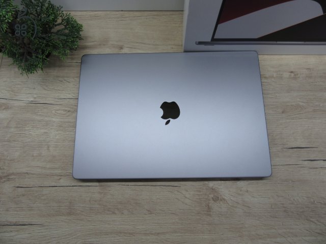 Apple Macbook 16 M1Pro - 2021 - Használt újszerű - 500 Gb SSD