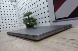 Apple Macbook 16 M1Pro - 2021 - Használt újszerű - 500 Gb SSD