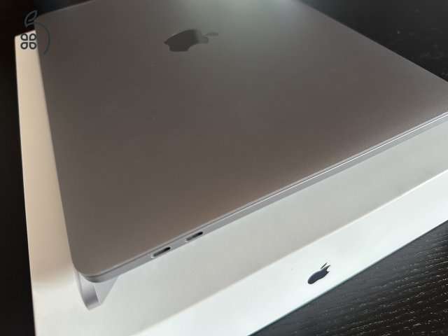 Apple Macbook Pro - M1 - 13