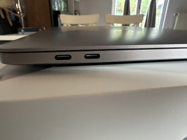 Apple Macbook Pro - M1 - 13