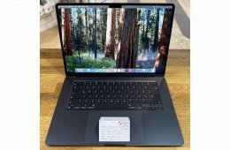 77. Apple MacBook Air 15