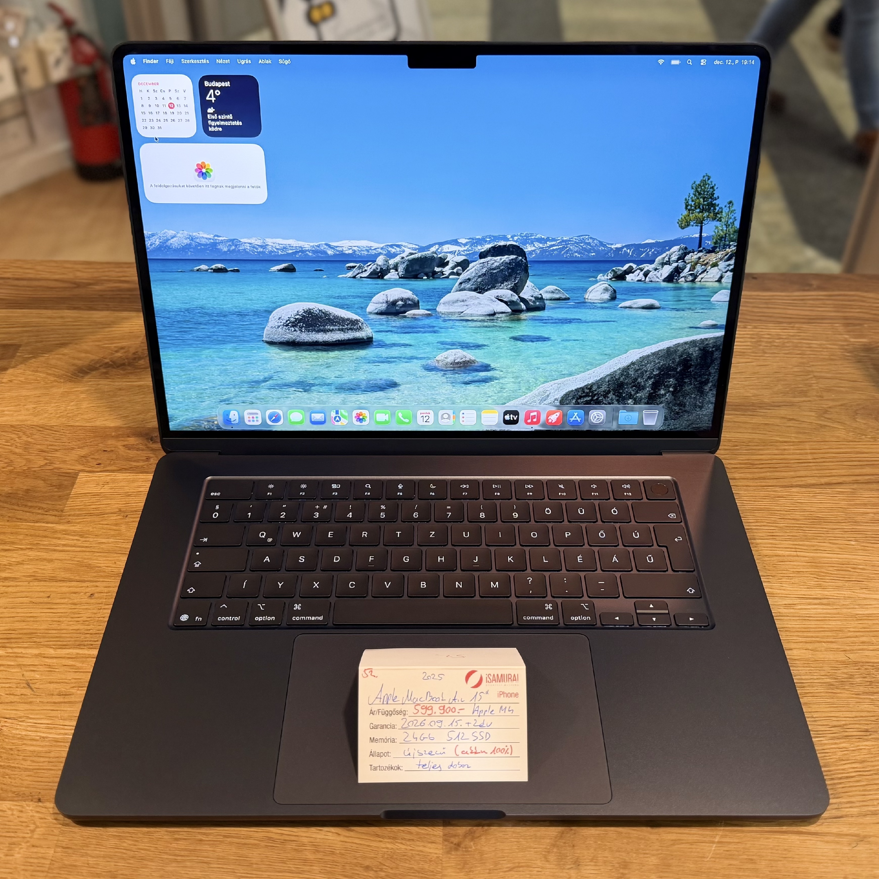 52. Apple MacBook Air 15