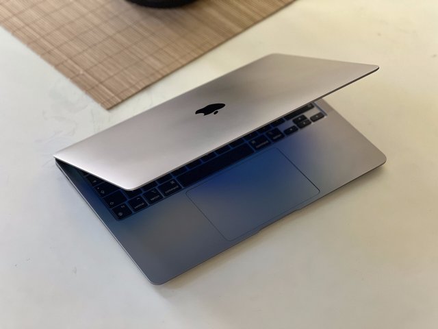 Hibátlan MacBook Air 2020 13 512GB 2 ÉV Garanciával Számlával Aksi 100%