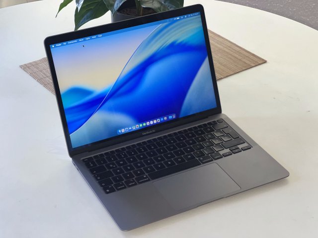 Hibátlan MacBook Air 2020 13 512GB 2 ÉV Garanciával Számlával Aksi 100%