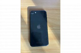 Iphone 2020 SE 64 GB (Fülhallgató + 3 tok benne van az árban!)