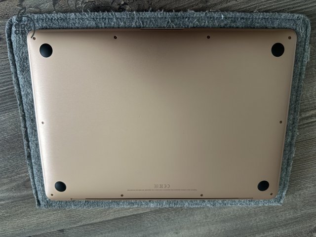 2020 Apple Macbook Air M1 256GB 